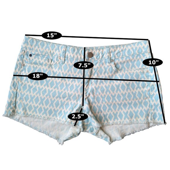 GAP Summer Cut-Off Denim Shorts in Dockside Blue | 26" (2) - Picture 6 of 6